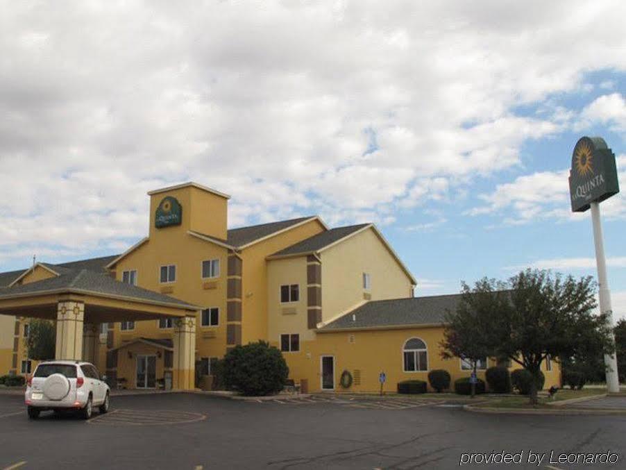 La Quinta & By Wyndham Starved Rock St Park Hotel