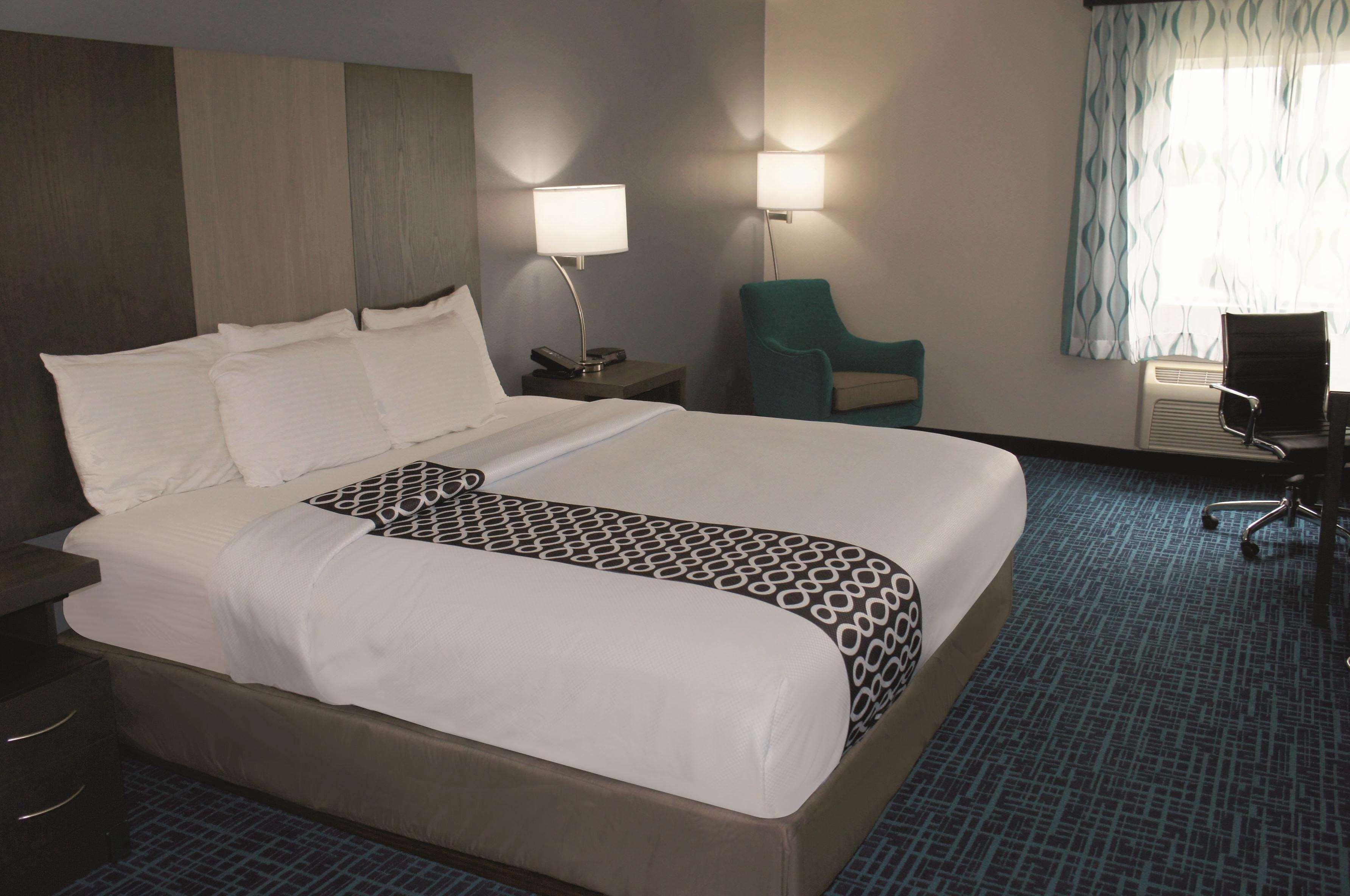 Hotel La Quinta & By Wyndham Starved Rock St Park 3*