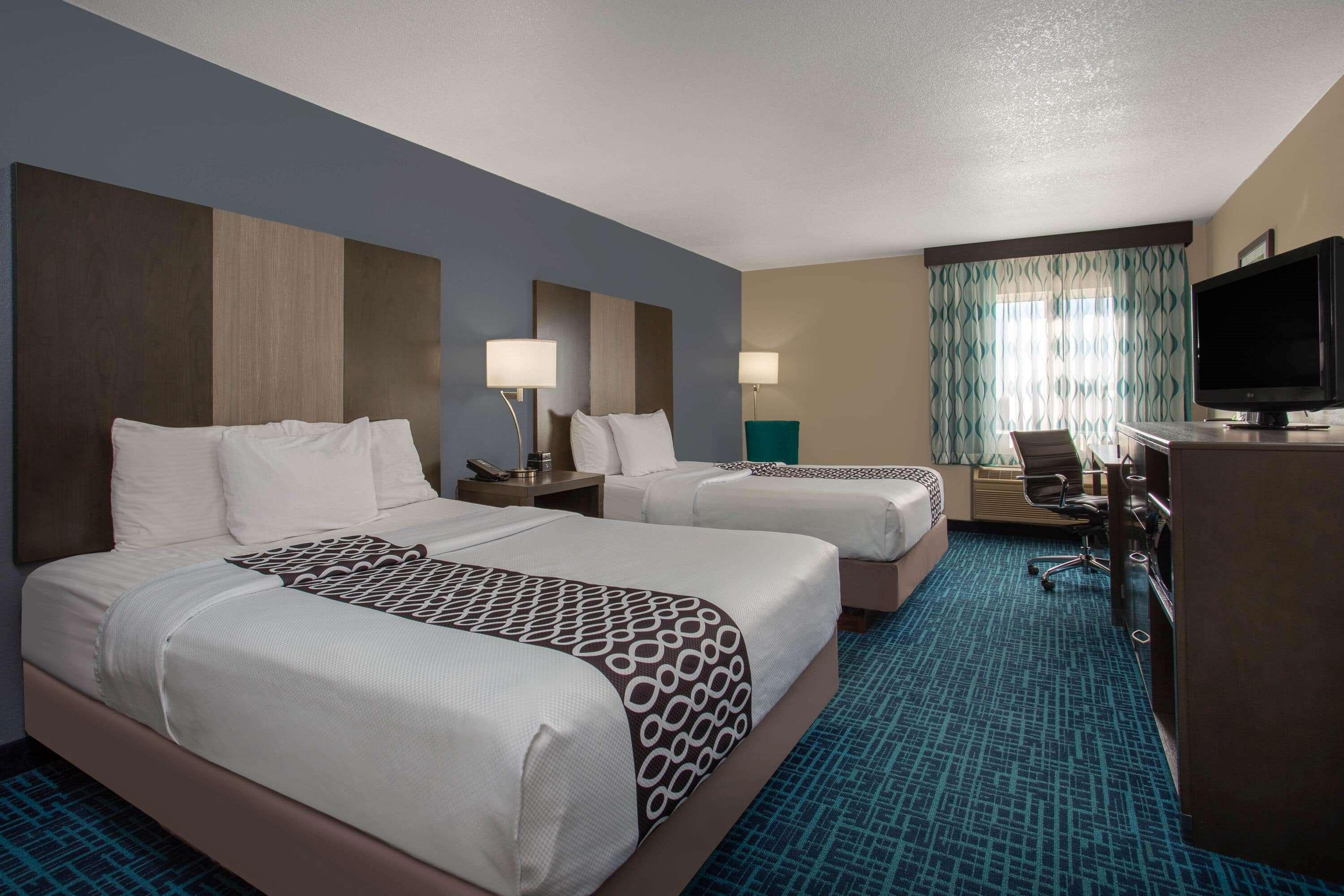 Hotel La Quinta & By Wyndham Starved Rock St Park