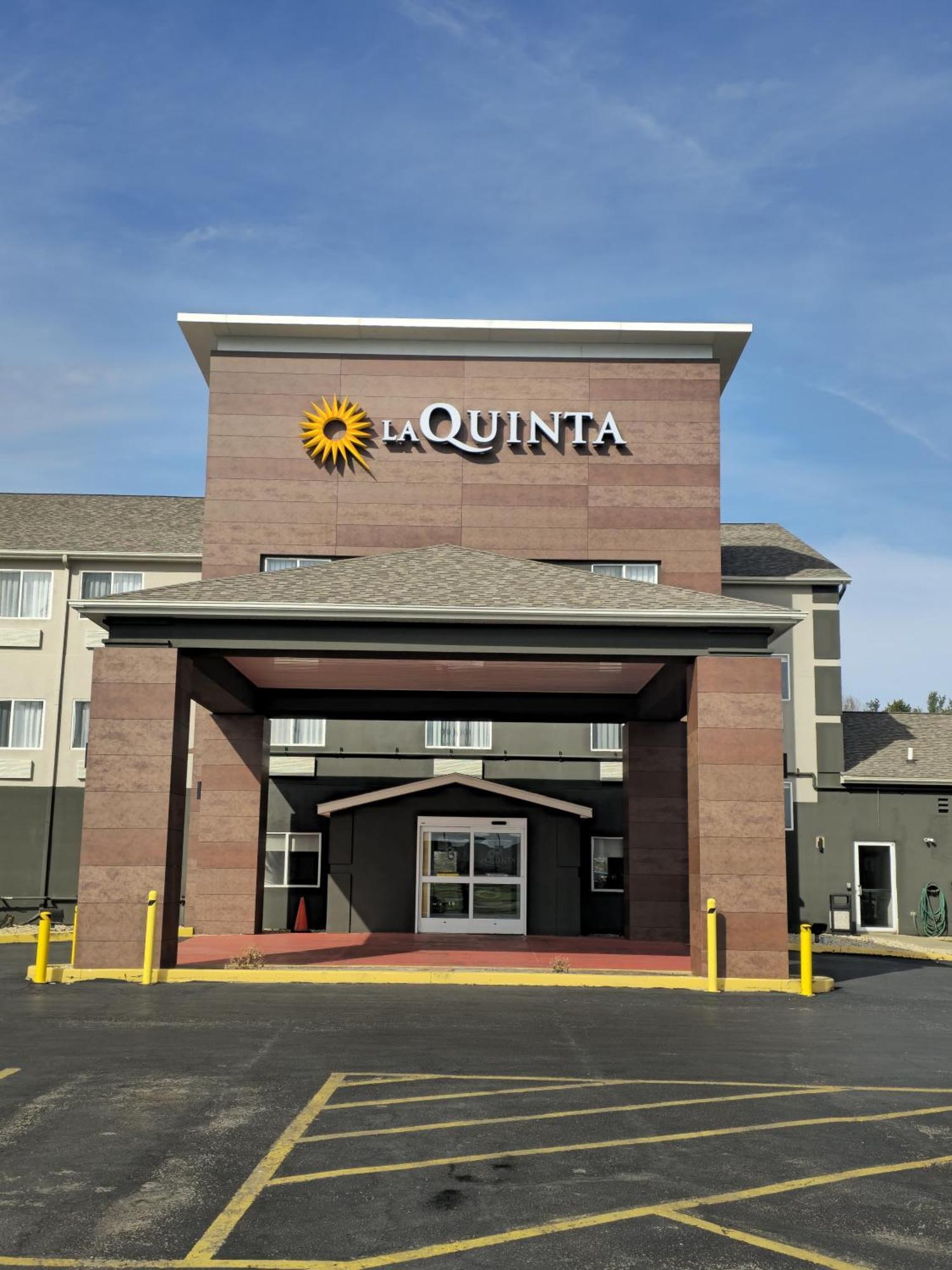 La Quinta & By Wyndham Starved Rock St Park 3* Peru