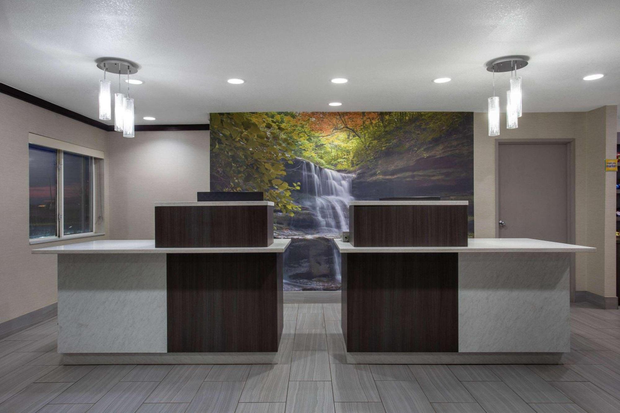 La Quinta & By Wyndham Starved Rock St Park Hotel 3*