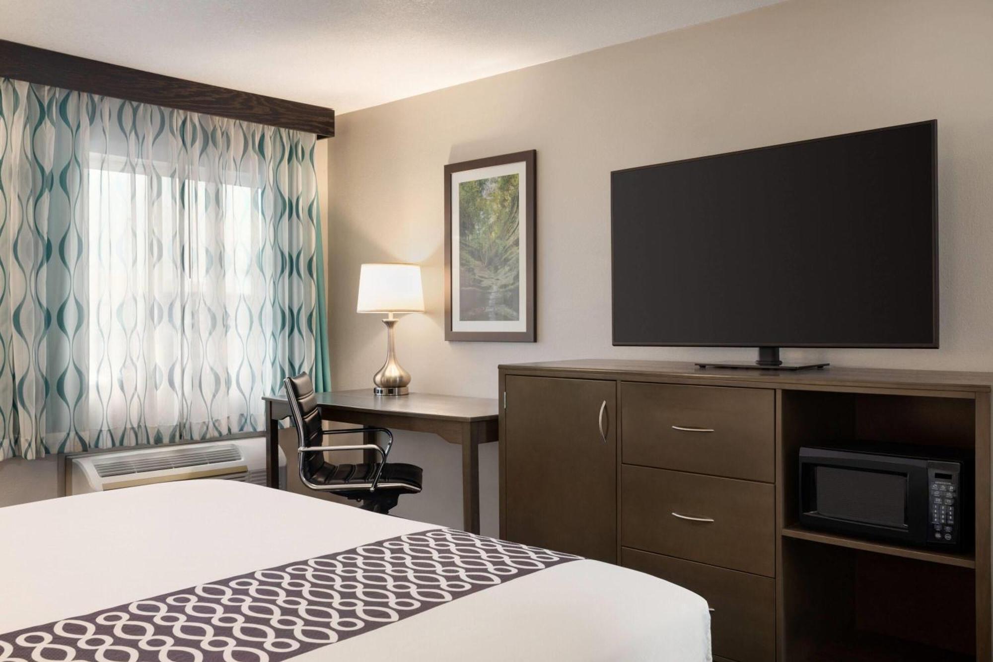 Hotel La Quinta & By Wyndham Starved Rock St Park 3*
